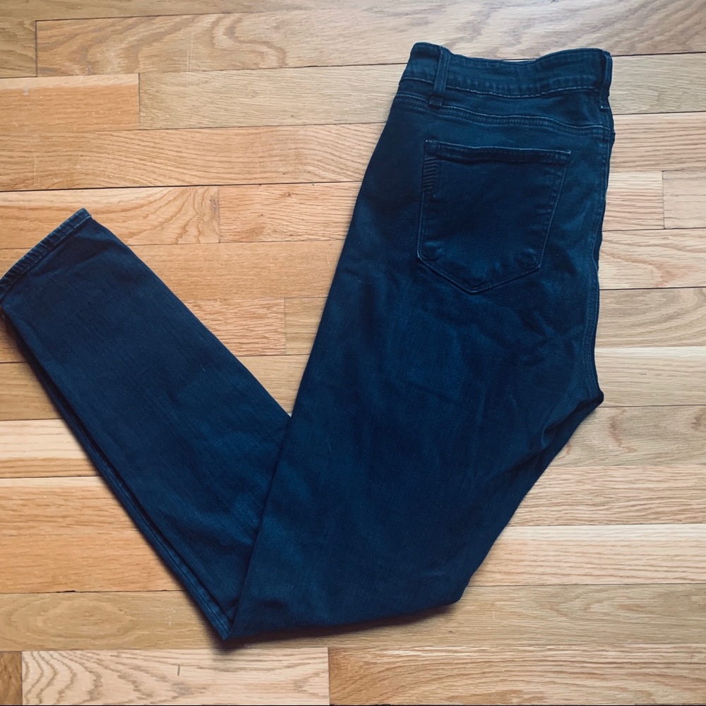 Paige Verdugo Jegging